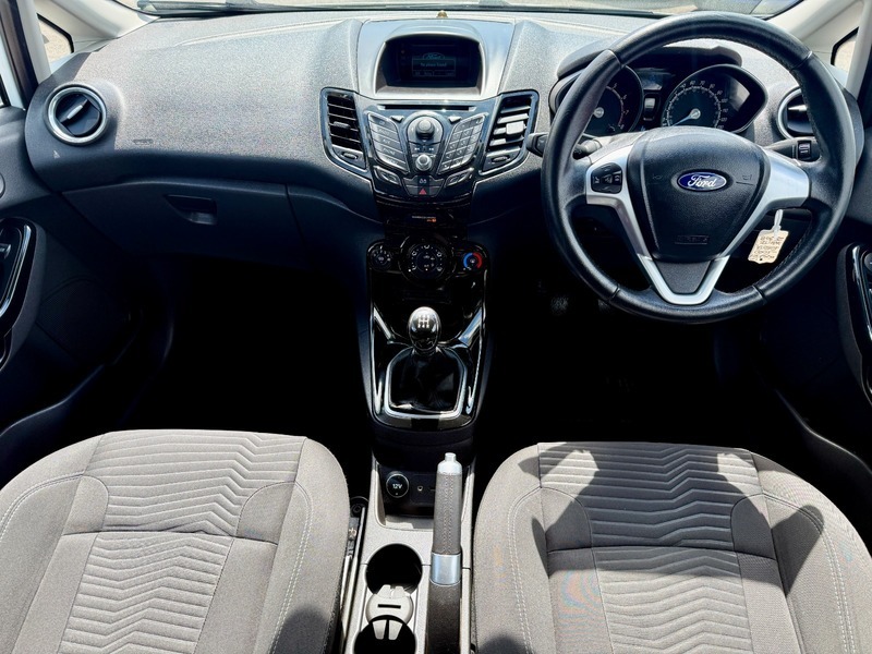 Ford Fiesta Zetec Ford Fiesta 1.25 White #2