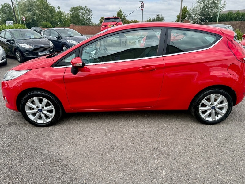 Ford Fiesta Hatchback Grey #9