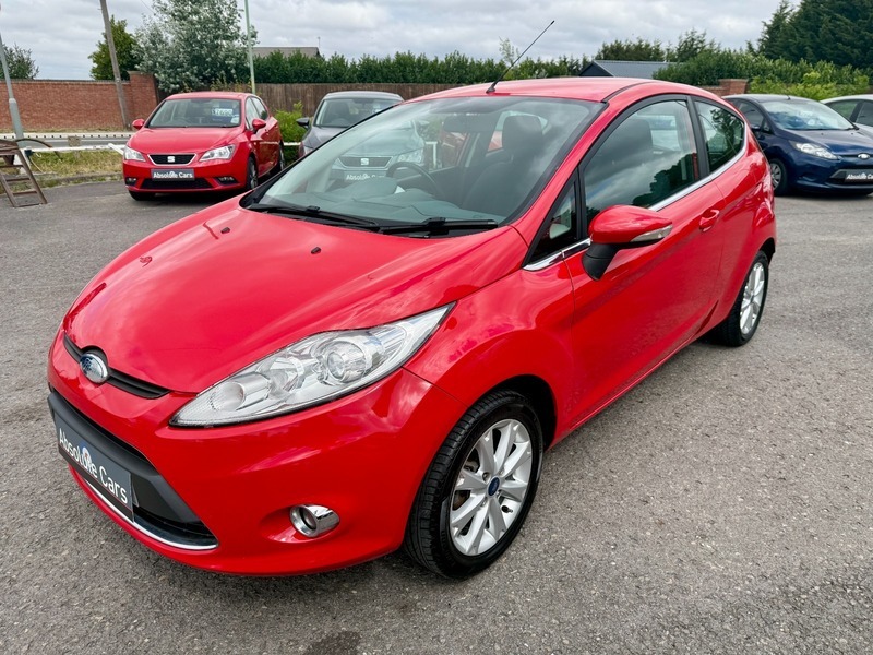 Ford Fiesta Hatchback Grey #7