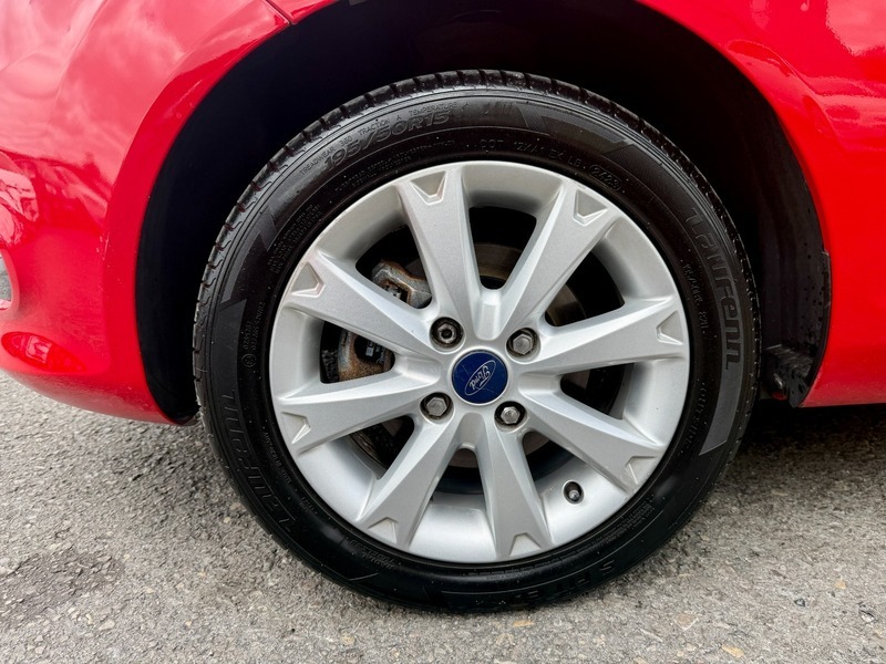 Ford Fiesta Hatchback Grey #8