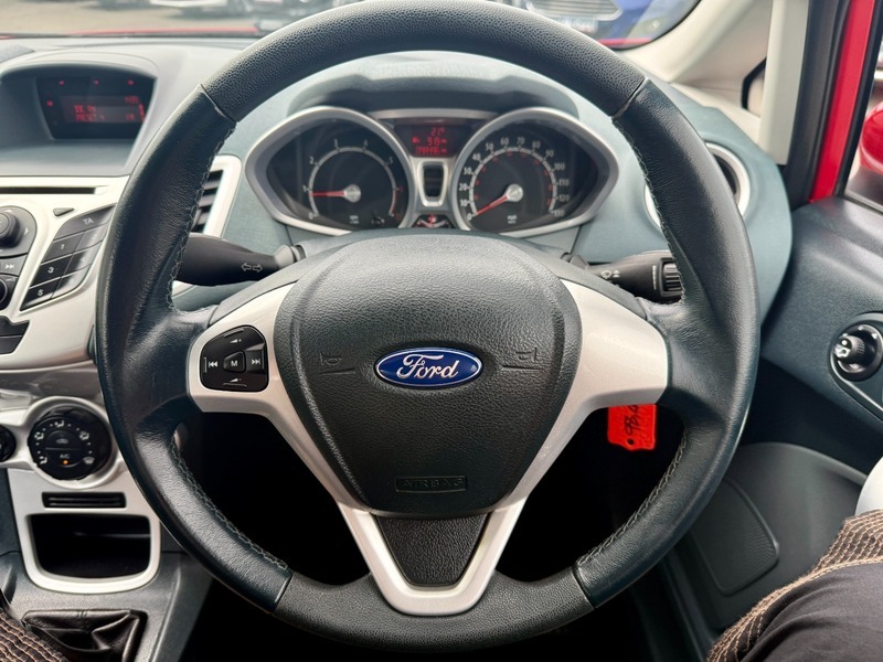 Ford Fiesta Hatchback Grey #30