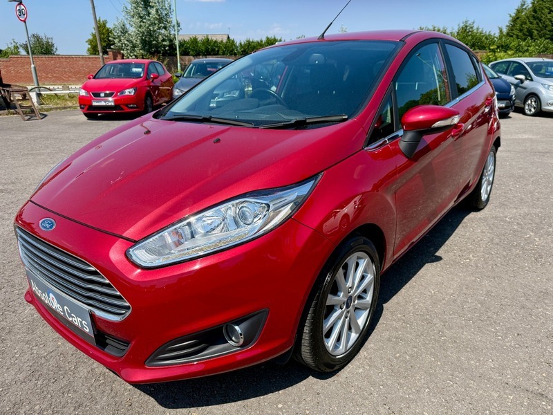 Ford Fiesta Titanium 20 Taxcruise2 Keysb Red #6