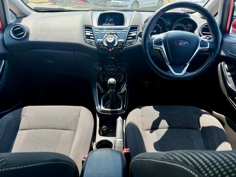 Ford Fiesta Titanium 20 Taxcruise2 Keysb Red #2