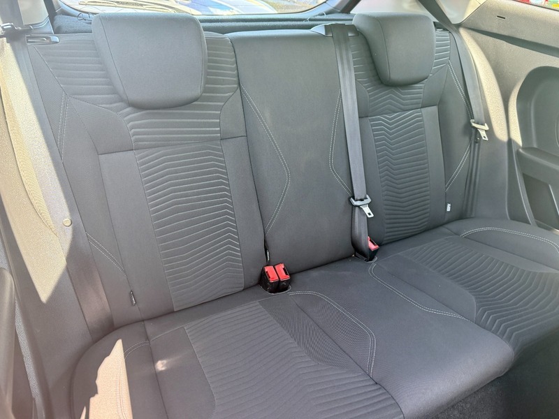 Ford Fiesta Zetec Red #16