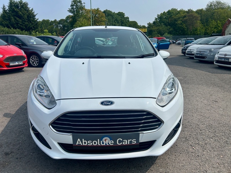 Ford Fiesta Zetec 20 Taxbluetoothclean Mot White #5