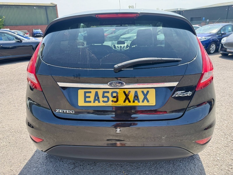 Ford Fiesta 1.3L Style White #11