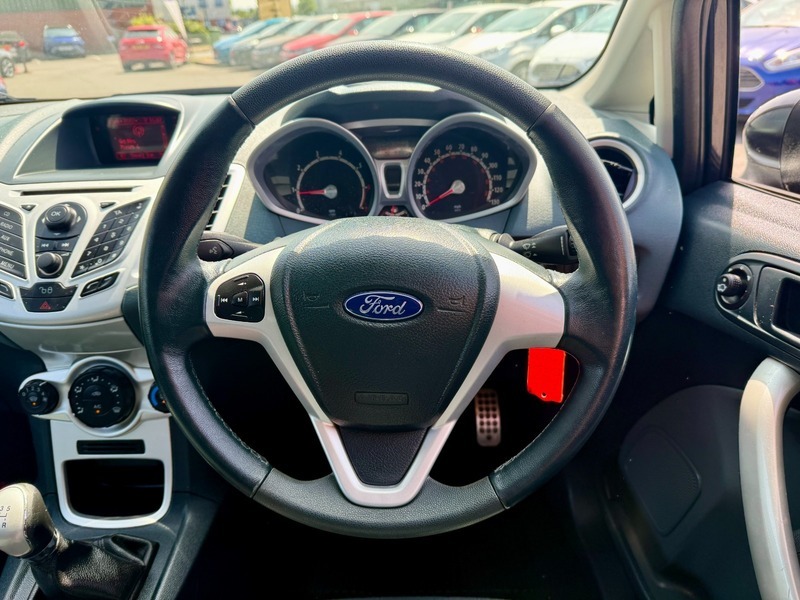 Ford Fiesta 1.3L Style White #28