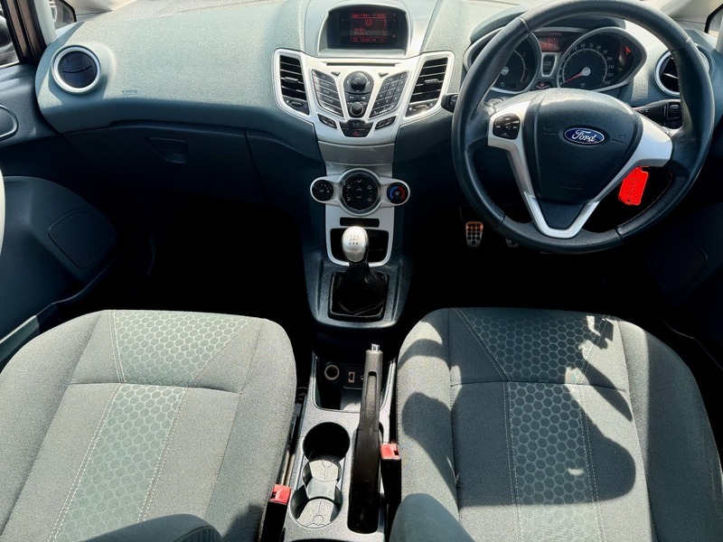 Ford Fiesta Zetec Bluetoothtwo Keysisofix Black #2