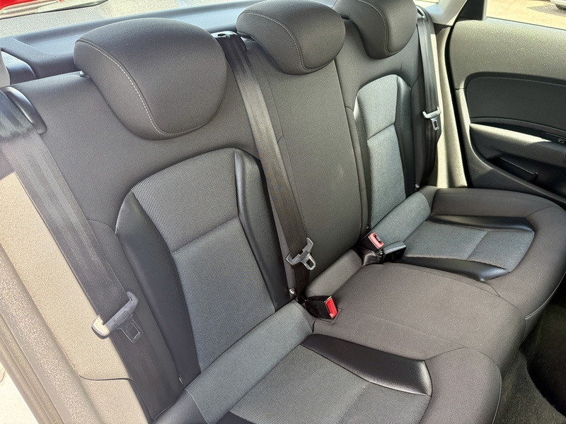 Audi A1 Sportback Tfsi Sport Black #15