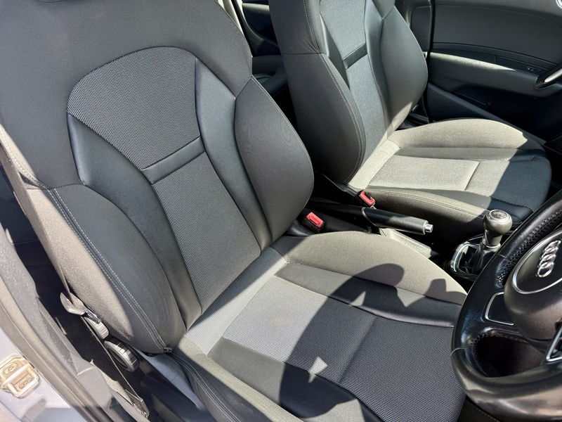 Audi A1 Sportback Tfsi Sport Black #14
