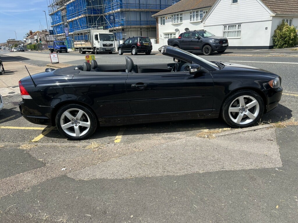 Volvo C70 D Sport Black #2
