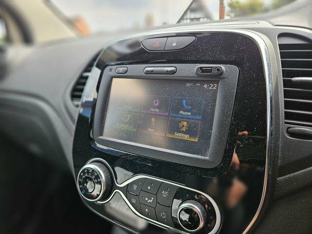Renault Captur 0.9 Tce Energy Dynamique S Nav Suv Manu White #4