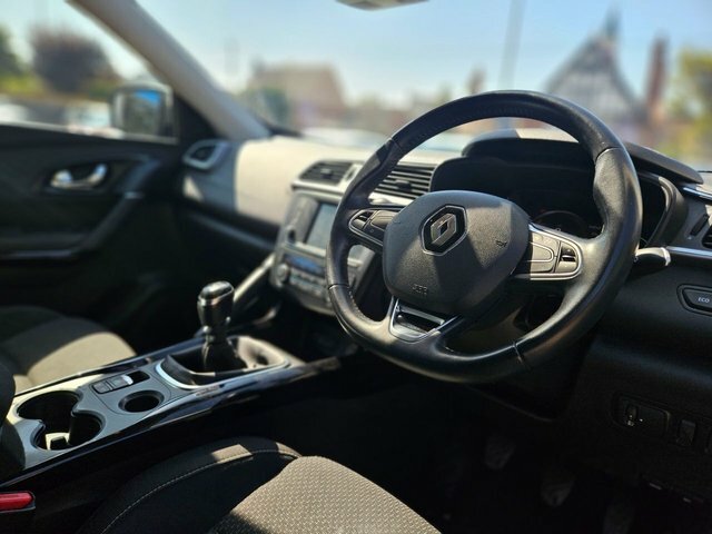 Renault Kadjar 1.5 Dci Dynamique Nav Suv Euro 6 MW18NYS Silver #2