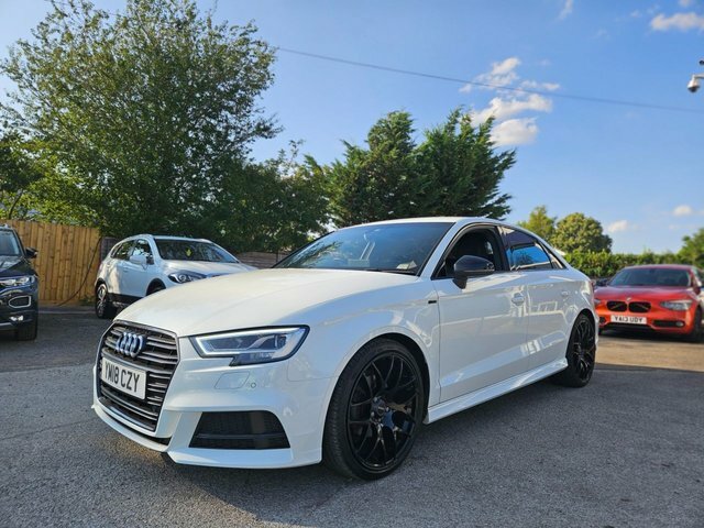 Audi A3 1.5 Tfsi Cod Black Edition Saloon Manua YM18CZY White #5