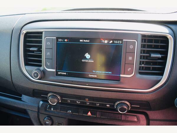 Peugeot Expert 1400 2.0 Bluehdi 145 Professional Premium Van White #10