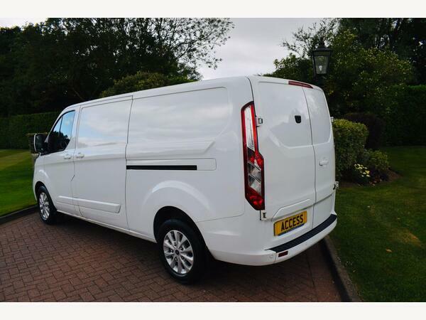 Ford Transit Custom Panel Van 2.0 300 Ecoblue Limited L2 H1 Euro 6 S LB23UNP White #4