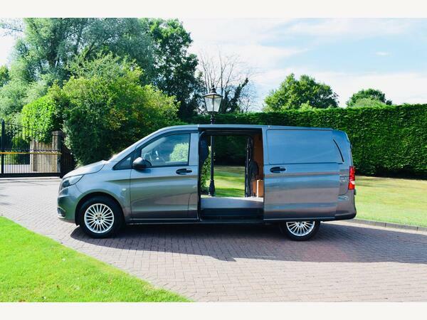 Mercedes-Benz Vito Panel Van 2.0 116 Cdi Premium G-tronic Rwd L2 Euro Grey #3
