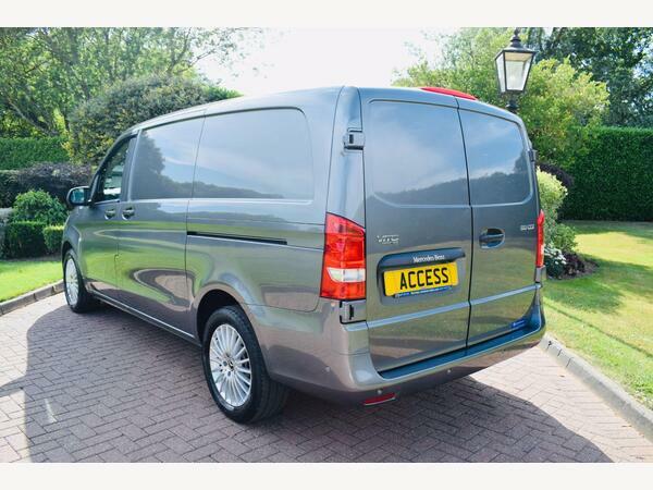 Mercedes-Benz Vito Panel Van 2.0 116 Cdi Premium G-tronic Rwd L2 Euro Grey #4