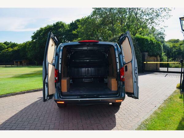 Mercedes-Benz Vito Panel Van 2.0 116 Cdi Premium G-tronic Rwd L2 Euro Grey #5