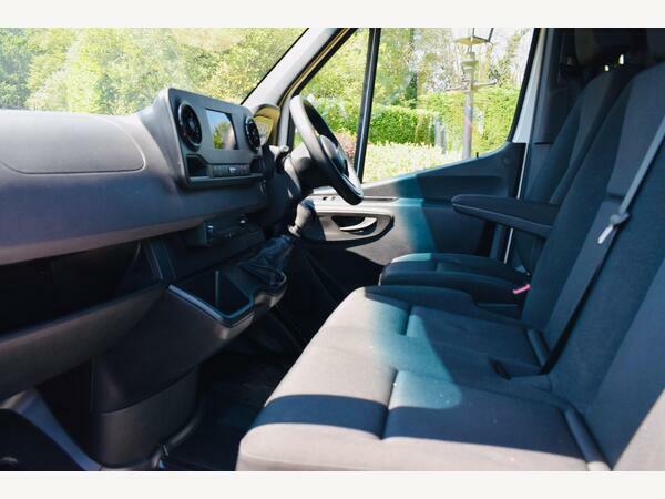 Mercedes-Benz Sprinter Panel Van 2.0 315 Cdi Progressive Rwd L2 H2 Euro 6 White #3