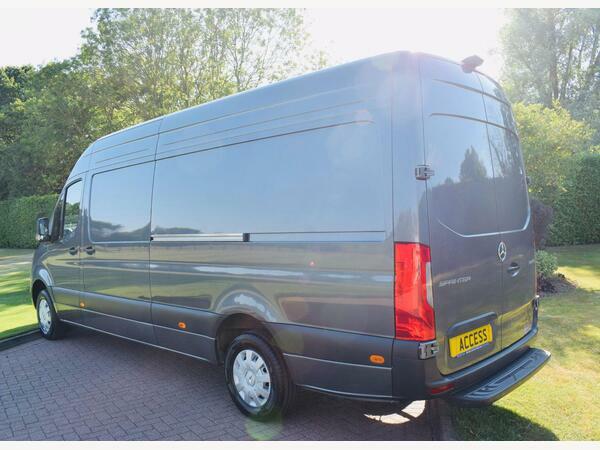 Mercedes-Benz Sprinter Panel Van 2.0 315 Cdi Pro G-tronic Rwd L3 H2 Euro Grey #3