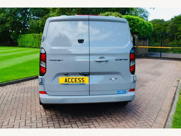 Ford Transit Custom 320 65Kwh Limited L1 H1 Grey #7