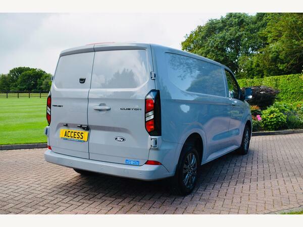Ford Transit Custom 320 65Kwh Limited L1 H1 Grey #9
