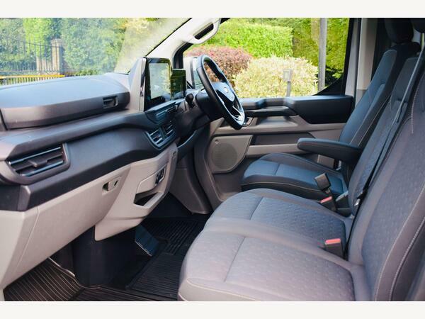 Ford Transit Custom 320 65Kwh Limited L1 H1 Grey #14