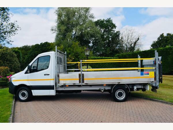 Mercedes-Benz Sprinter Dropside 315Dropside With Taillift 4.2Mbed White