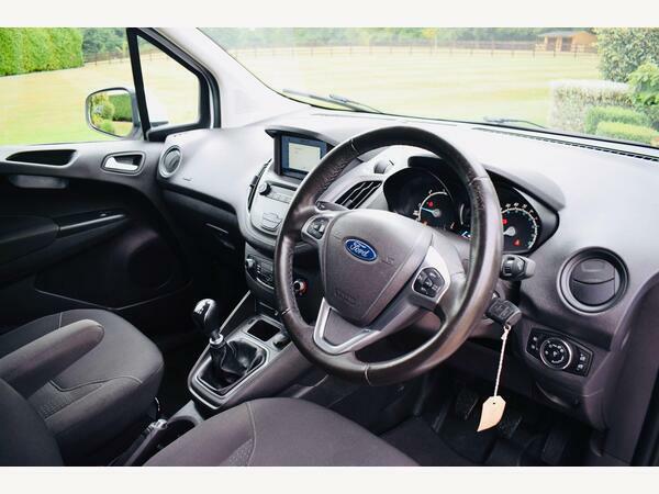 Ford Transit Courier Limited 1.5 Tdci 100Ps Euro 6 Black #11