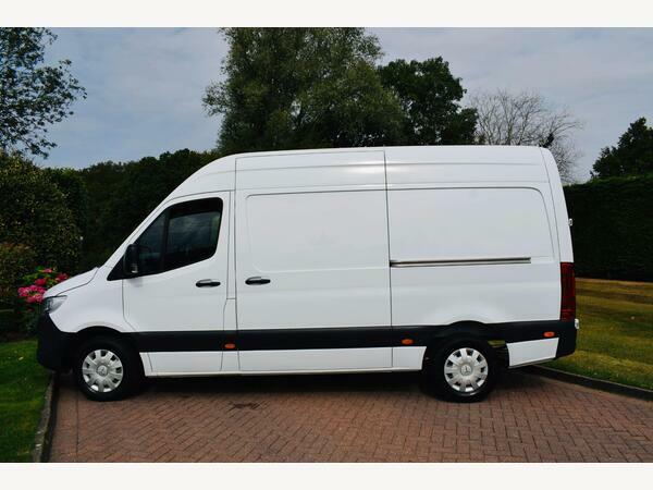 Mercedes-Benz Sprinter Panel Van 2.0 315 Cdi Progressive Rwd L2 H2 Euro 6 White #2