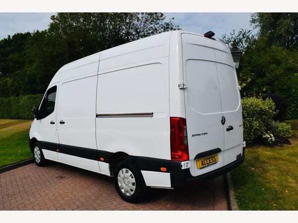 Mercedes-Benz Sprinter Panel Van 2.0 315 Cdi Progressive Rwd L2 H2 Euro 6 White #4