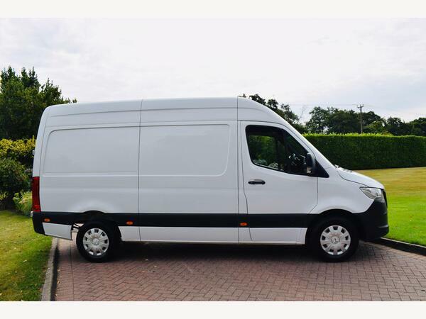 Mercedes-Benz Sprinter 3.5T L3 H2 Pro Van White #8