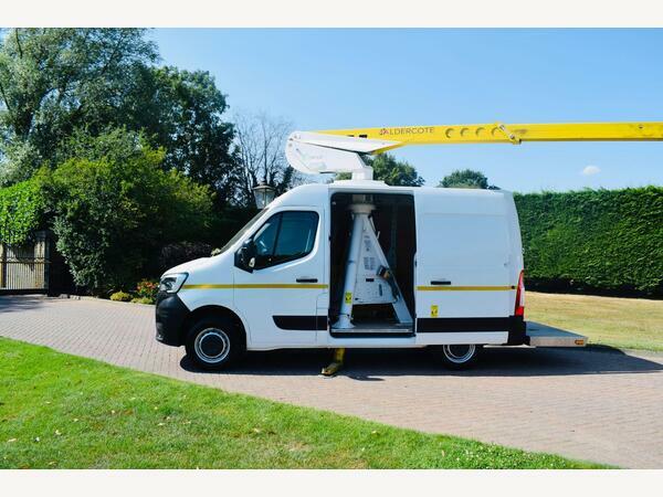 Renault Master Specialist Vehicle Cherry Picker 