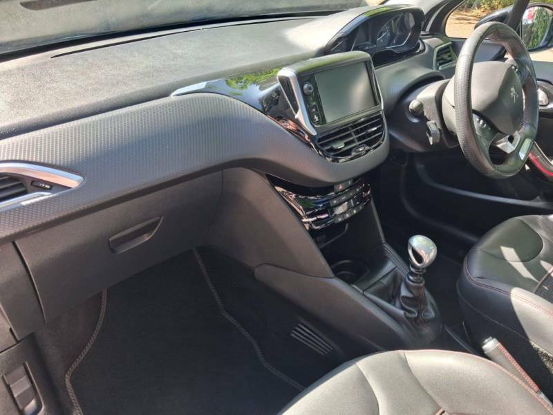 Peugeot 208 1.2 Puretech 110 Gt Line 6 Speed - 2019 19 PRZ2272 White #2