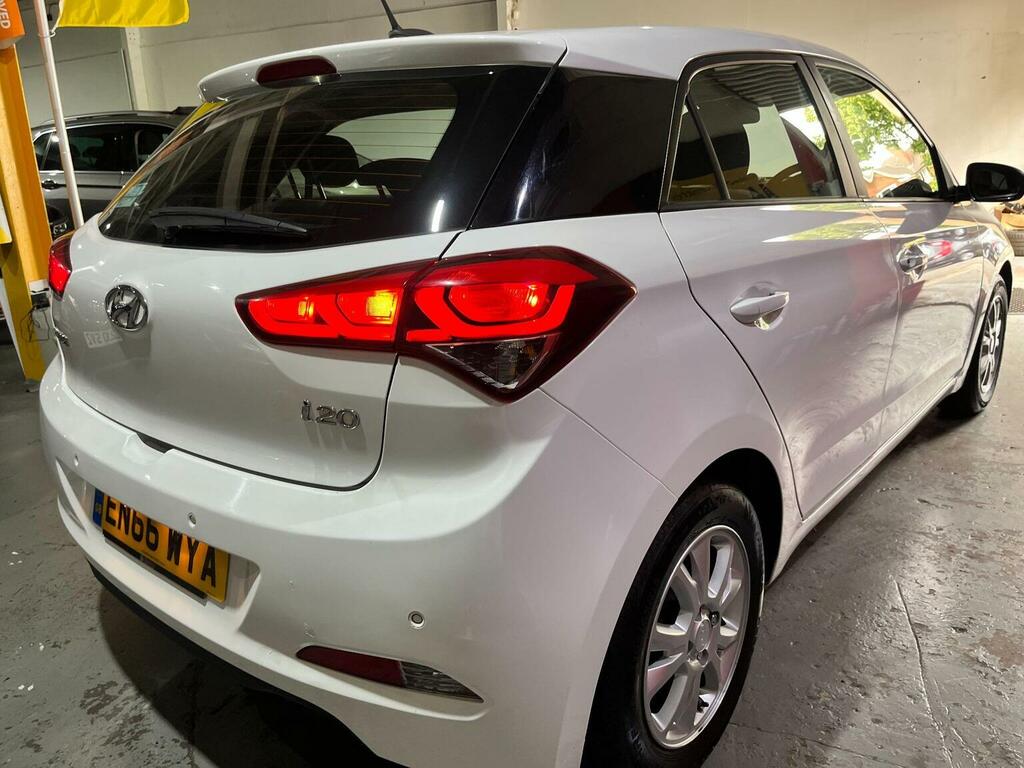Hyundai I20 1.2 Se Euro 6 White #6