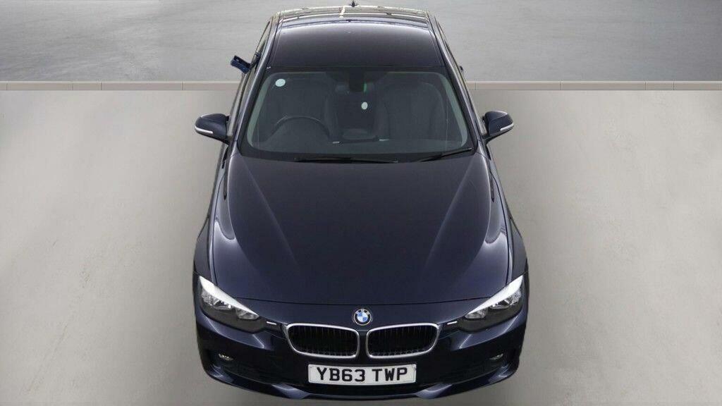 BMW 3 Series 2L Luxury Red #12