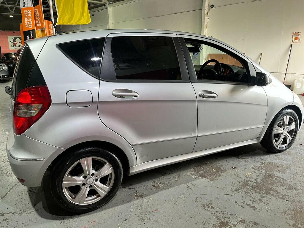Mercedes-Benz A Class Hatchback 1.7 A180 Avantgarde Se Cvt 201111 Silver #2
