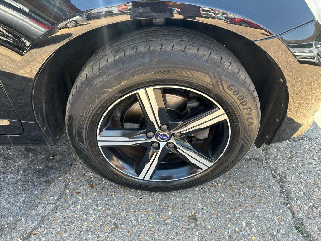 Volvo XC60 2.4 D4 R-design Lux Grey #29