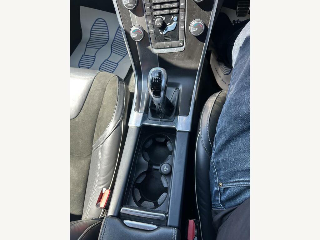 Volvo XC60 2.4 D4 R-design Lux Grey #13