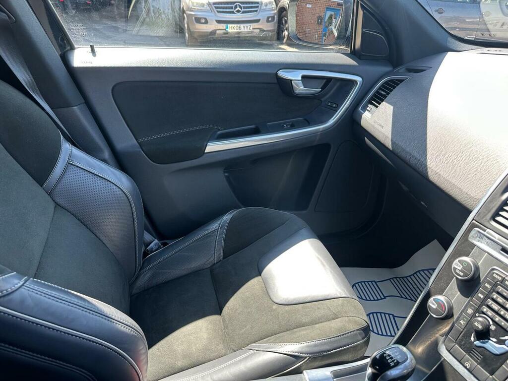 Volvo XC60 2.4 D4 R-design Lux Grey #38