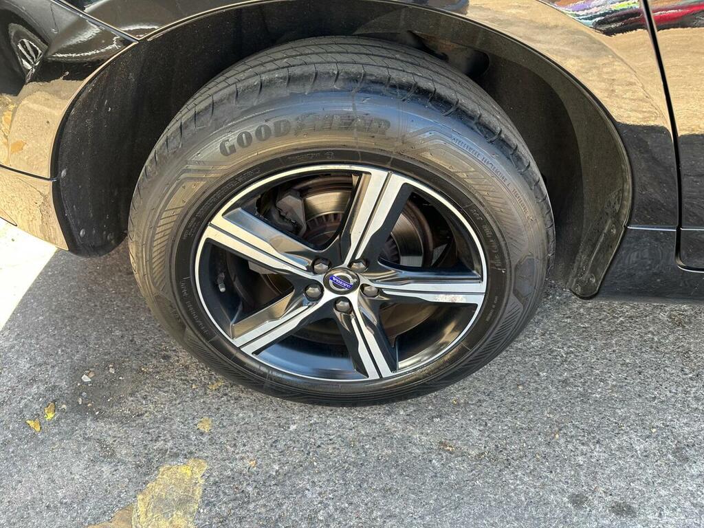 Volvo XC60 2.4 D4 R-design Lux Grey #28