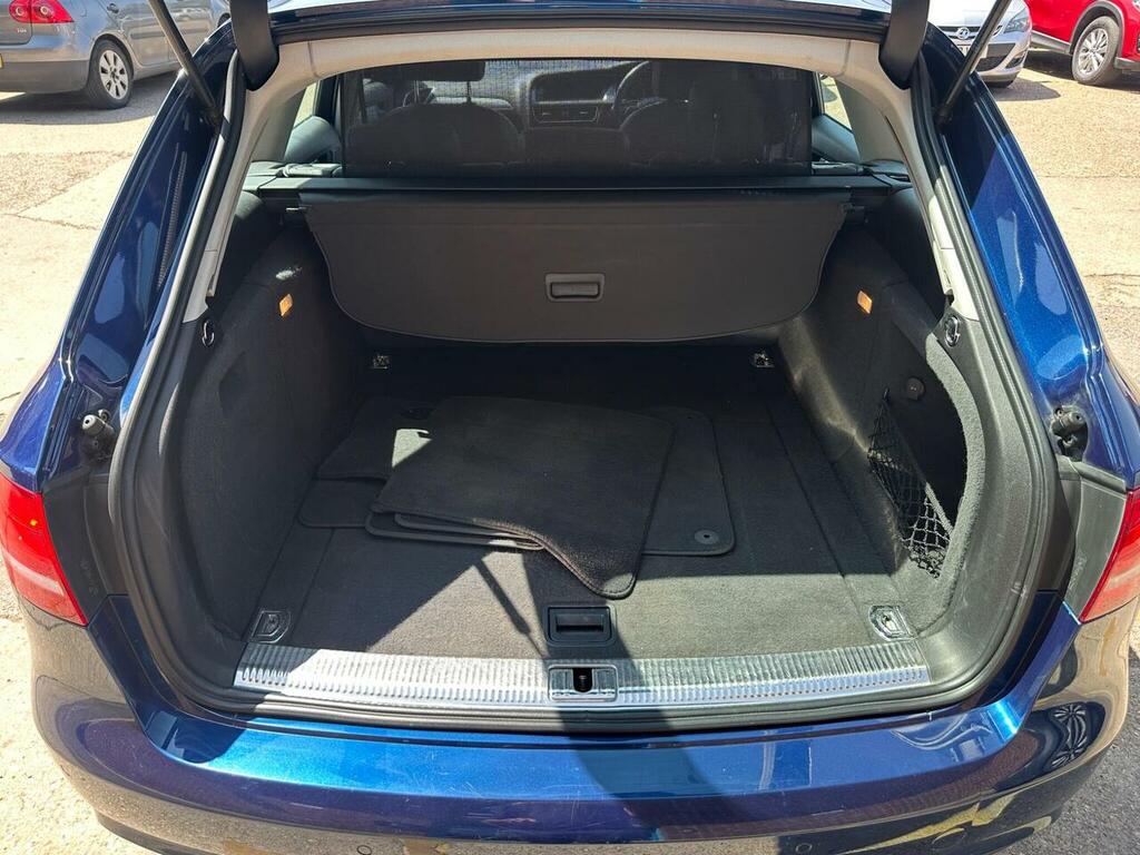 Audi A4 Avant 2.0 Avant Tdi Quattro S Line 174 Bhp Blue #32