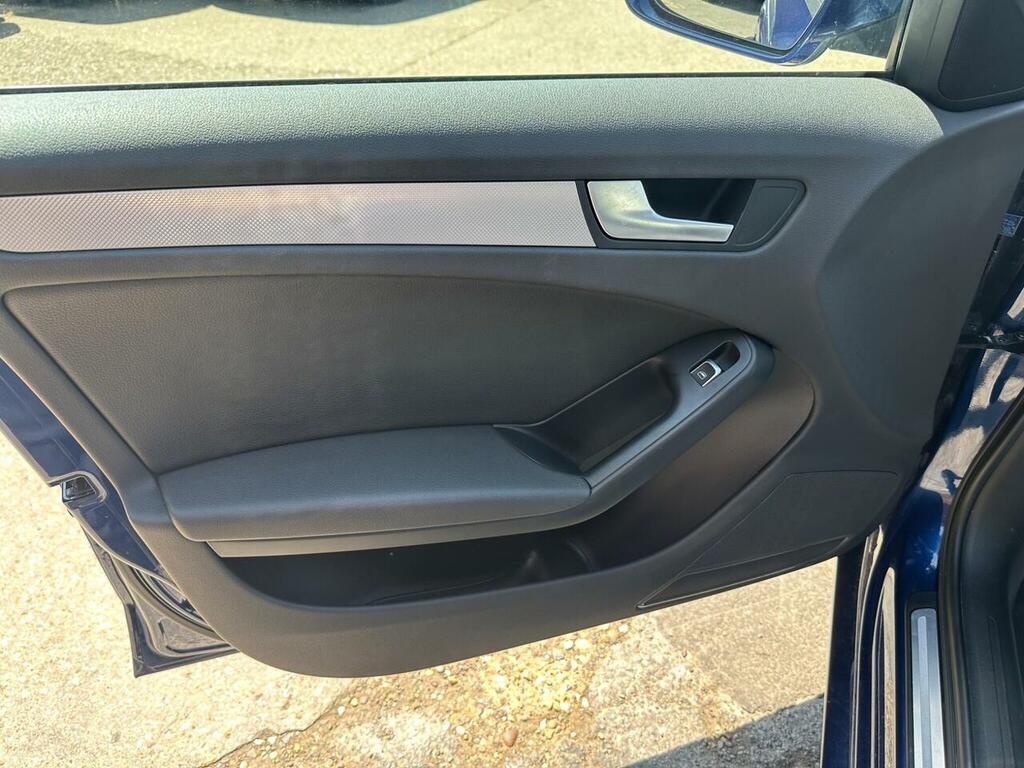 Audi A4 Avant 2.0 Avant Tdi Quattro S Line 174 Bhp Blue #21