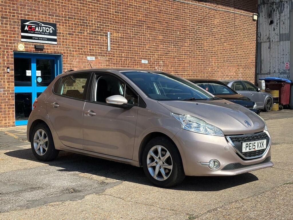 Peugeot 208 1.0 Vti Puretech Active Euro 5 #5
