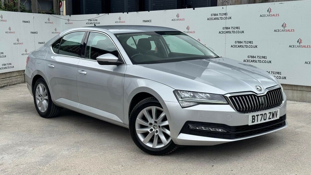 Skoda Superb Hatchback 1.5 Tsi Act Se Dsg Euro 6 Ss 202 Silver