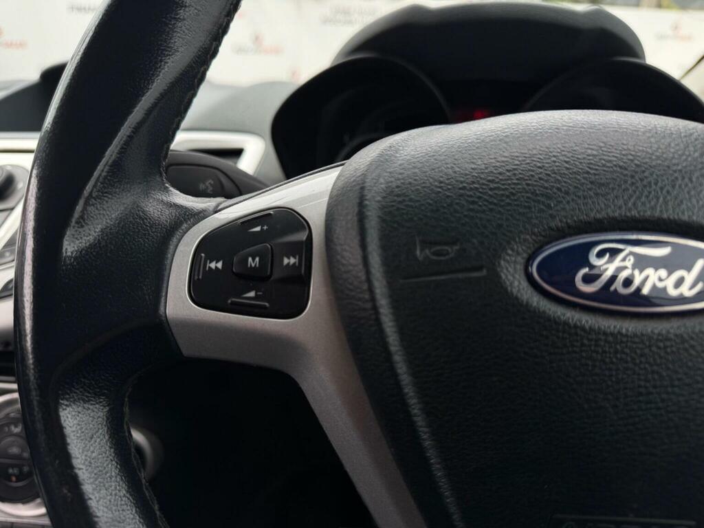 Ford Fiesta 1.2 Zetec Hatchback-5dr-5 Speed Black #22