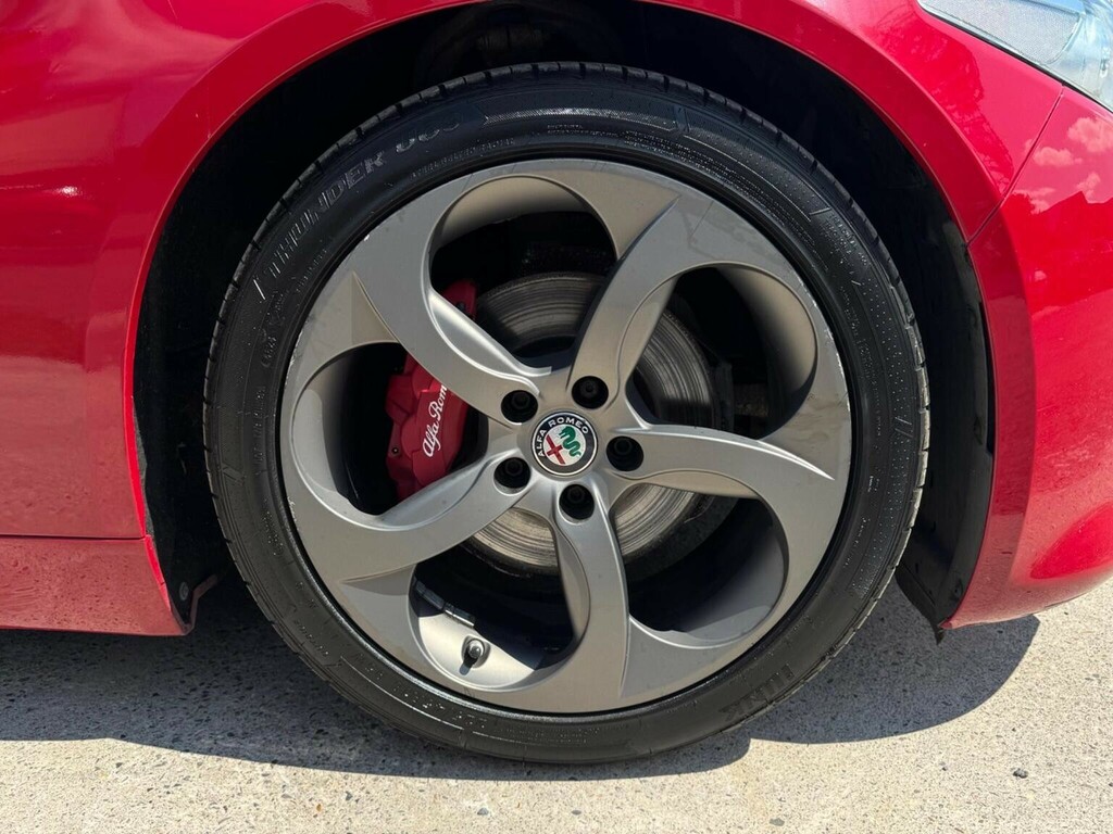 Alfa Romeo Giulia Saloon 2.9 V6 Bi-turbo Quadrifoglio Euro 6 S Red #68
