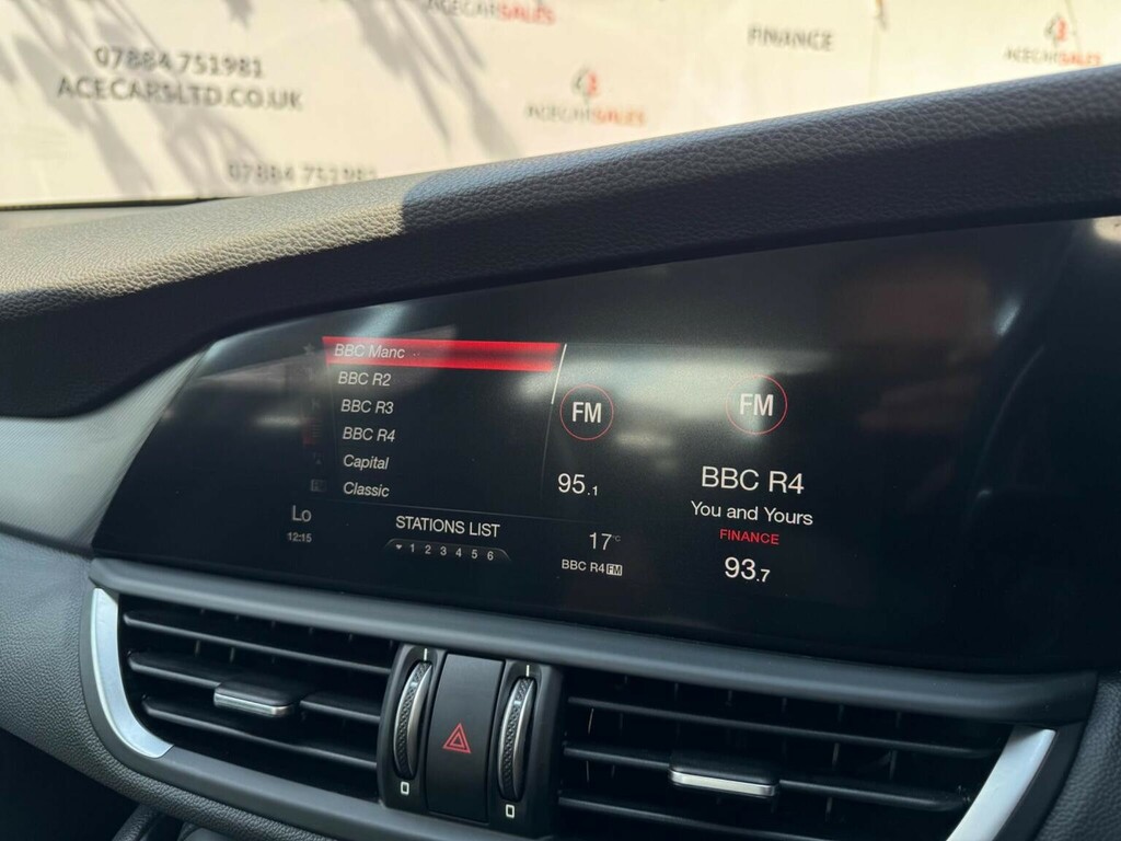 Alfa Romeo Giulia Saloon 2.9 V6 Bi-turbo Quadrifoglio Euro 6 S Red #41
