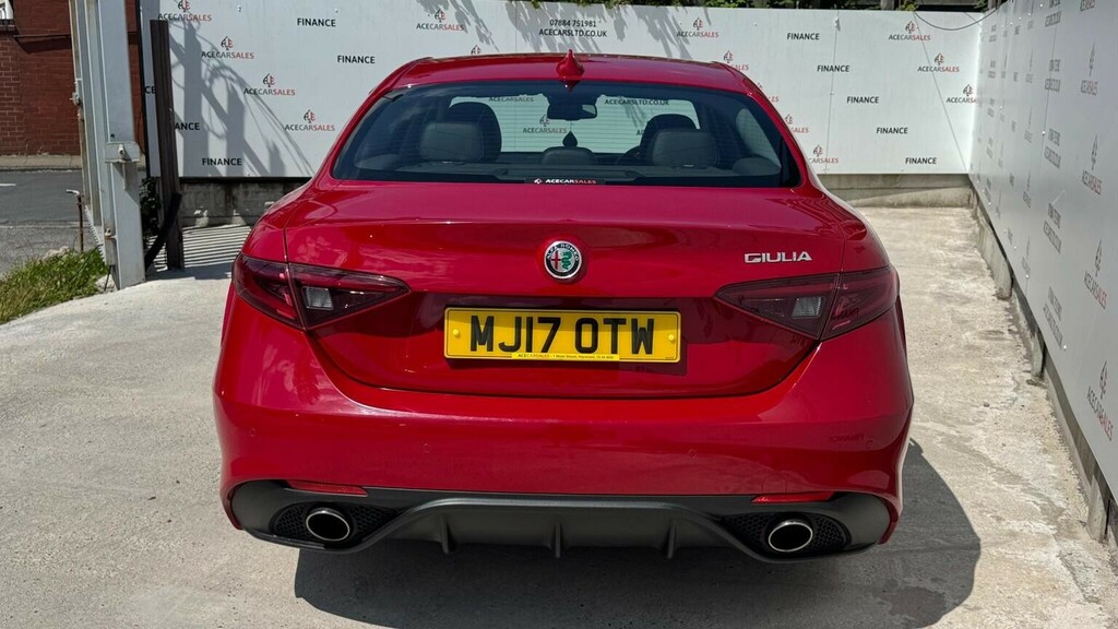 Alfa Romeo Giulia Saloon 2.9 V6 Bi-turbo Quadrifoglio Euro 6 S Red #7